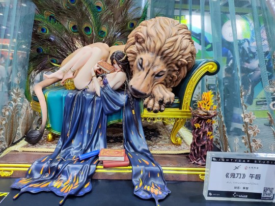 《鬼刀》午后雕像实拍