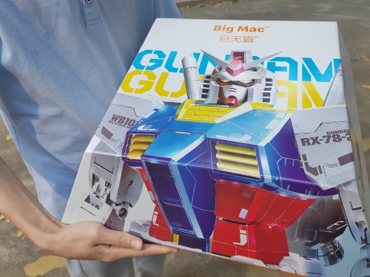 麦当劳X高达整套卡牌巨无霸礼盒