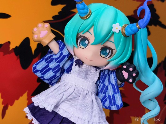 主打的就是一个精神错乱