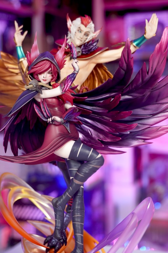 英雄联盟 逆羽•霞&幻翎·洛