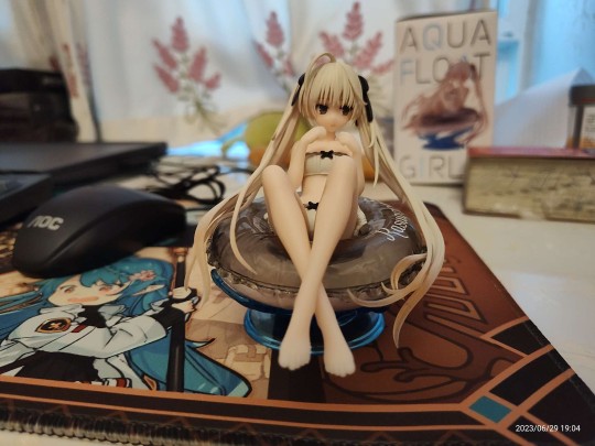 春日野穹游泳圈开箱