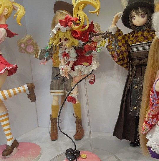 是小小只的吸血鬼 o( ❛ᴗ❛ )