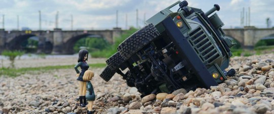 农娜：…果然…还是由我来开车比较好吧…