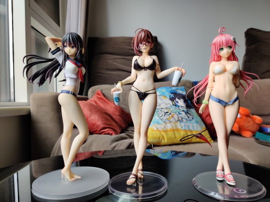 三只大白腿（尽力挽救UC中