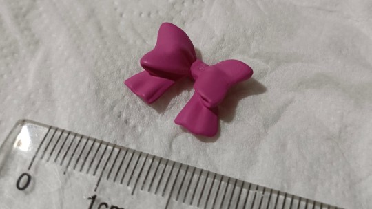 初音蝴蝶结缺失，幸得网友备件