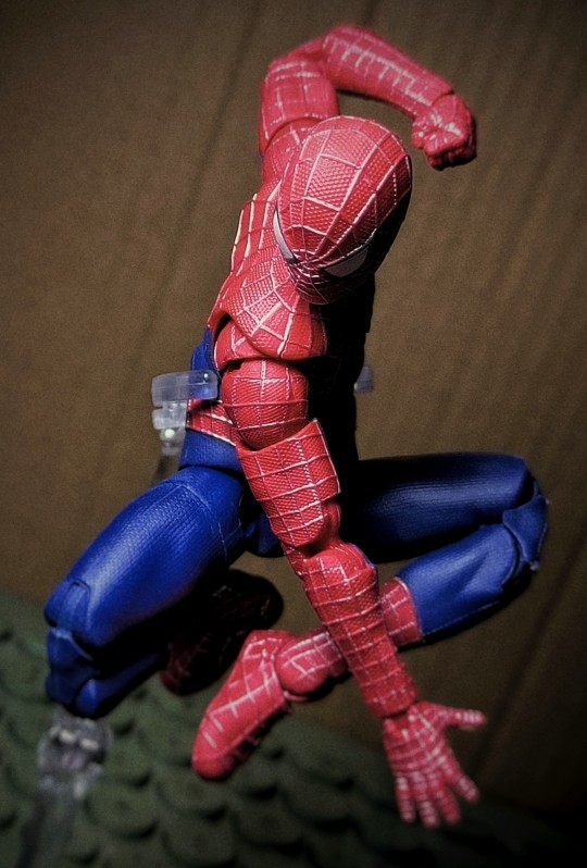 没有小腿平转和脚尖可动就需要对造型进行取舍了   很多动作摆不出来