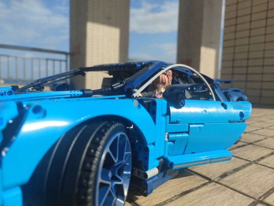 坐这辆，这个劲大