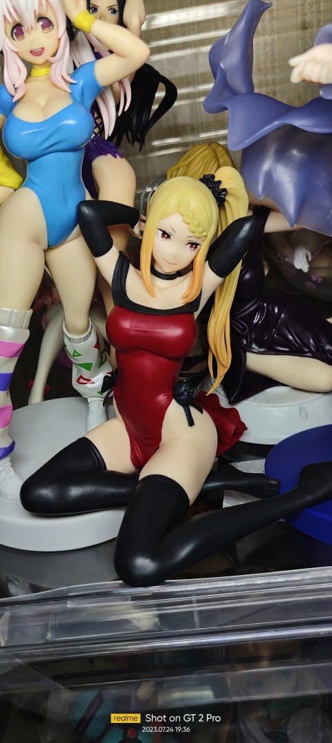 眼镜厂 休闲时光 普莉希拉