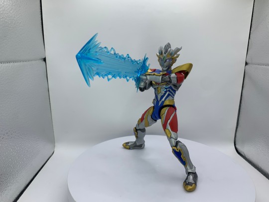 大声喊出我的名字！