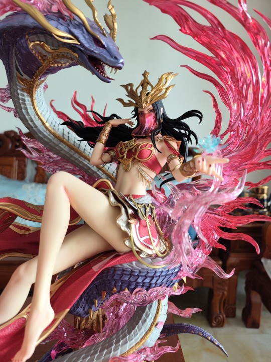 女王陛下，请鞭笞我！！😍😍