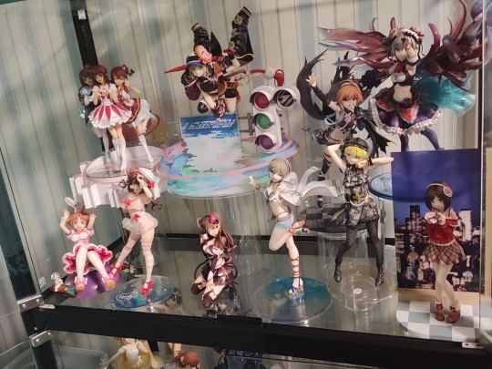 765 346 283齐聚一堂