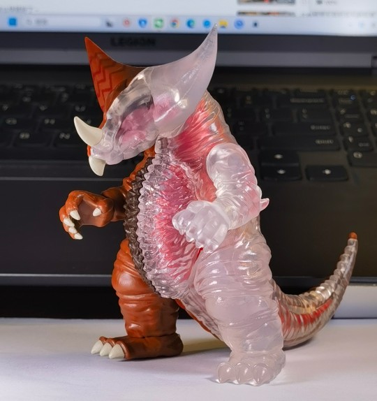 megahouse解体拼图 哥莫拉