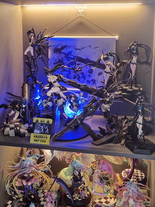 收集了一年，黑岩算是完美收官咯