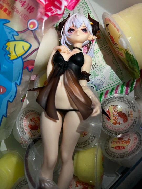 终于知道变色彩蛋是什么了。