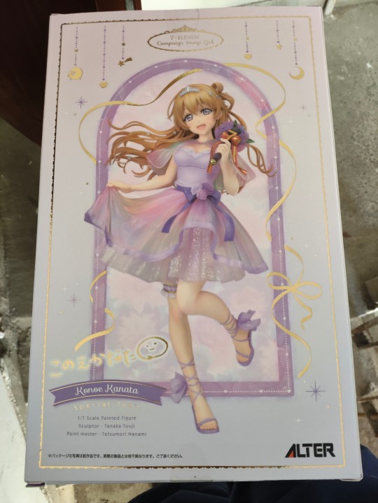 彼方到手，我的第一个真正意义上的偶像手办。。