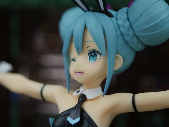 FuRyu兔女郎景品 初音未来 眨眼ver.