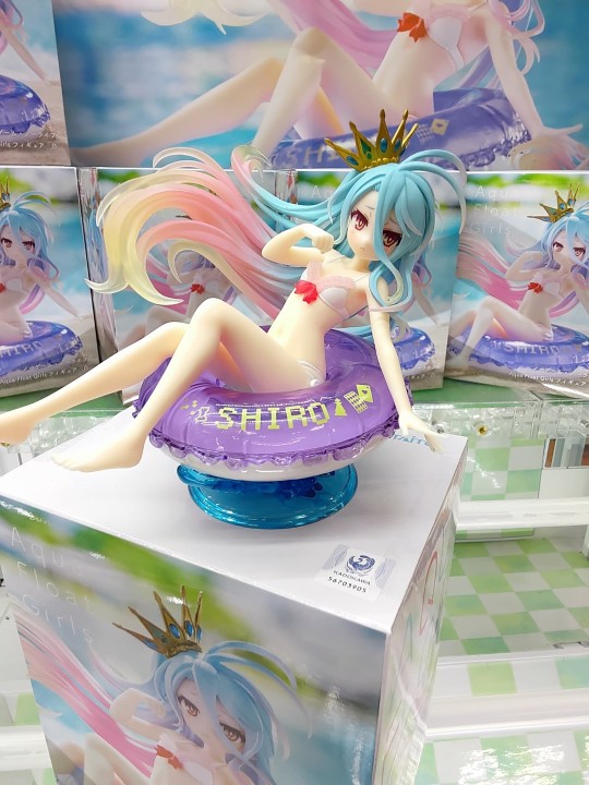 TAiTO AFG 游戏人生 白 经典坐泳圈 店头展示repost