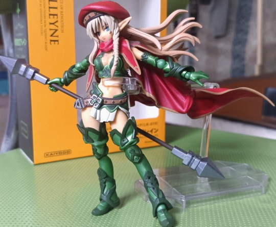 海洋堂 女皇之刃 战斗教官