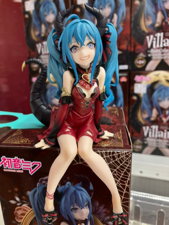 Furyu 压泡面 初音未来 红色小恶魔