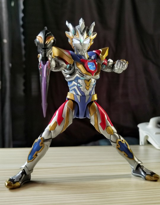 国产之光！布鲁可 德尔塔天爪