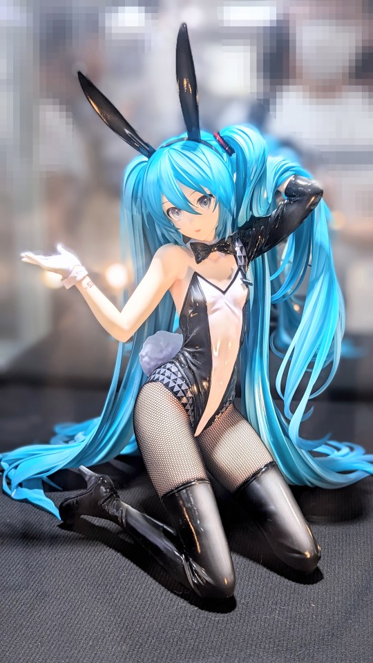 B-style 初音未来 三目YYB版 展会图+原画+店头展示转图