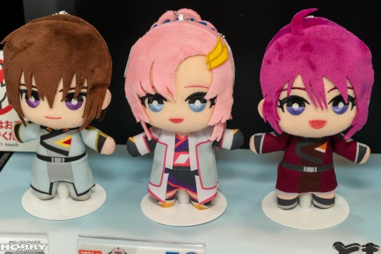 眼镜厂 机动战士高达SEED FREEDOM 毛绒玩偶 大货实拍返图搬运