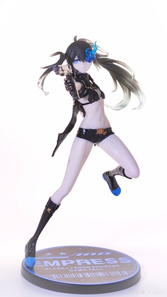 “对不起，我是警察。”