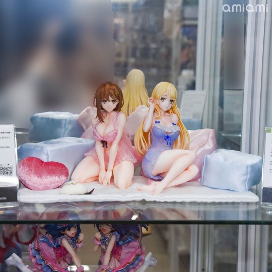 Wonderful Works 莱莎的炼金工房2：失落的传说与秘密妖精 莱莎&科洛蒂娅 睡衣 店头展示转图