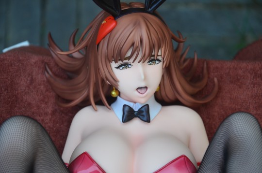 Binding 糸惠兔女郎