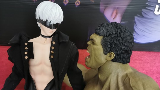 男孩子可脱的话，好像比女孩子烧呢