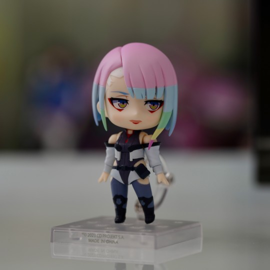 先随便拍两张～露西粘土人