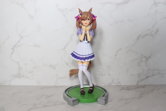 眼镜厂 醒目飞鹰 赛马娘