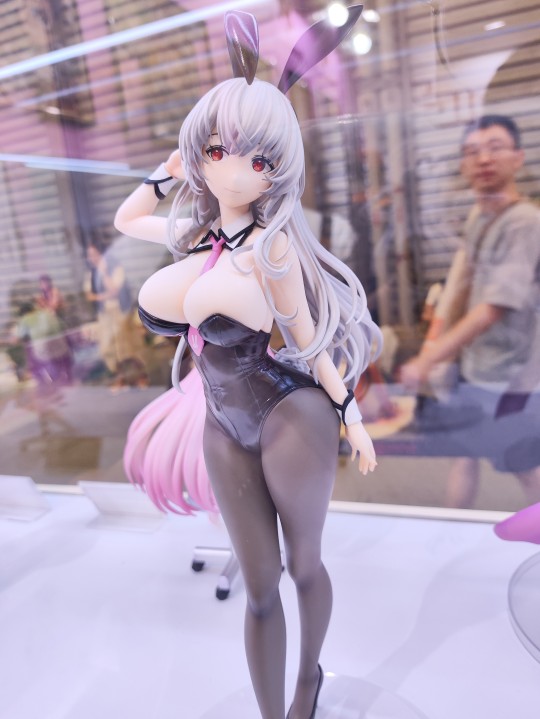 UC 白发兔女郎 WF上海返图