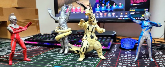 赛文后宫大乱斗