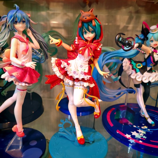 兜着小灰狼的小红帽 (∗❛ัᴗ❛ั∗)