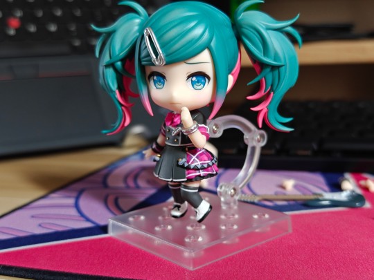 让她加入结束乐队