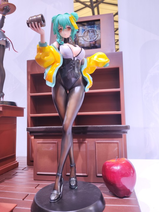 萌香社 深渊酒吧＆天国派对 小僵尸呦呦&吸血鬼安普莎 WF上海返图