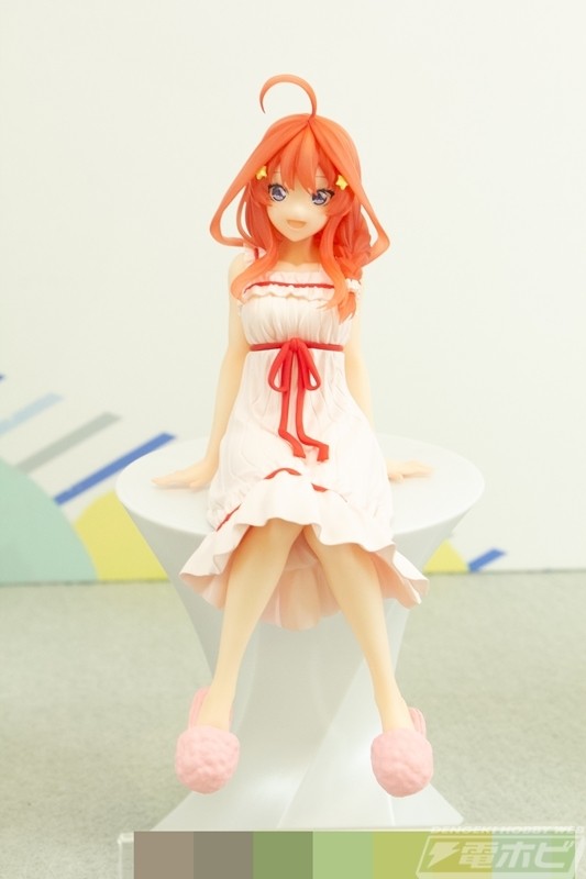 FURYU 压泡面 电影 五等分的新娘 中野五月 休闲居家服 展图搬运