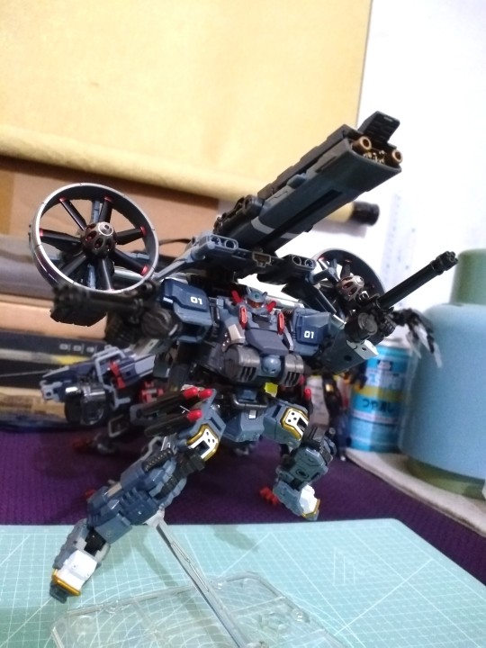 戴亚克隆 迦楼罗万能突击者