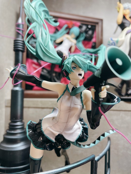 老伙计们总算团聚了〒▽〒