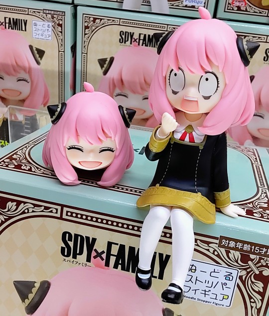 Furyu 压泡面 间谍过家家 阿尼亚 新装版 大货实拍返图搬运