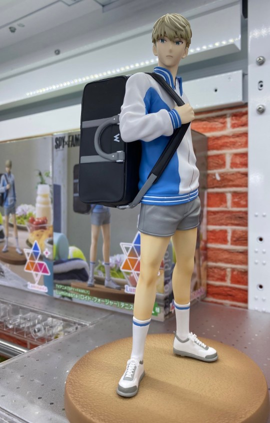 世嘉 Luminasta 间谍过家家 动画版 劳埃德福杰（网球大战）大货实拍返图搬运