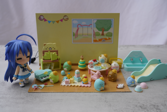 角落小伙伴  角落小伙的伴幼儿园拆箱记录