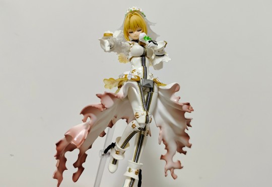 figma花嫁尼禄，做工一般但是很美的姑妈