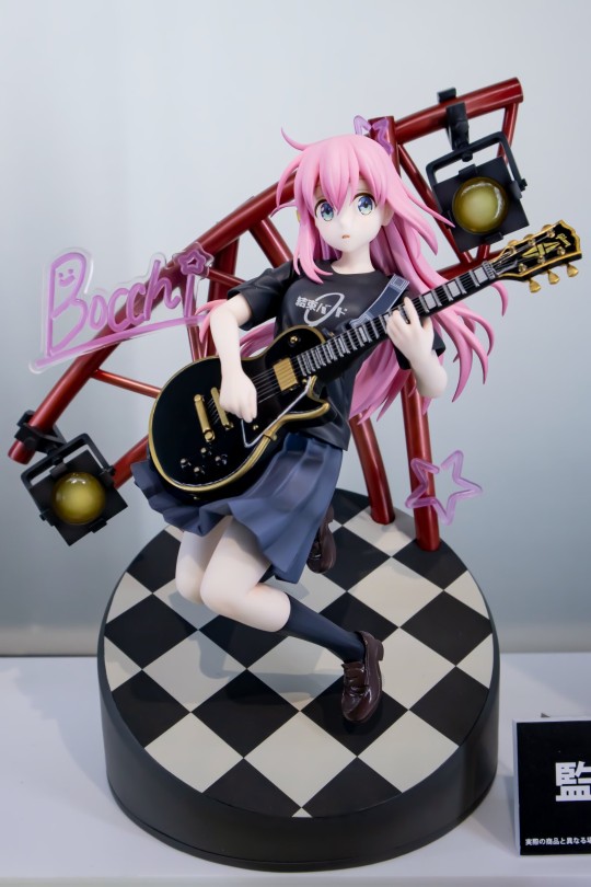 ANIPLEX 孤独摇滚! 后藤独 展图搬运