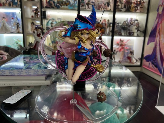 叶婷峰少手办收藏之330-黑魔导女孩（非常不好的一次购物体验，对作品不做评价）