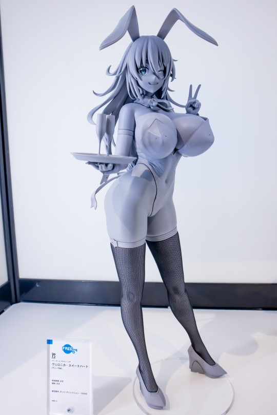 FREEing B-style 兔女郎服装计划 维罗妮卡·斯威哈 兔女郎 展图搬运