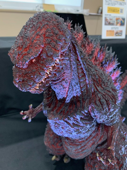 X-PLUS 巨型×著名造型师系列 新·哥斯拉 镰仓登陆版 展图搬运