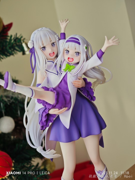 一家三口整整齐齐