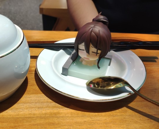 带着佐切去恰饭